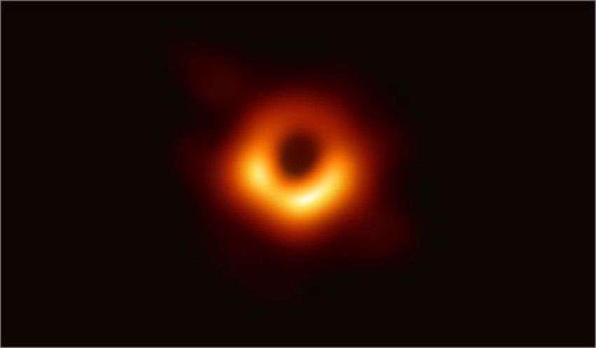 นักวิจัยจาก Einstein เผยภาพหลุมดำจากกล้องโทรทรรศน์